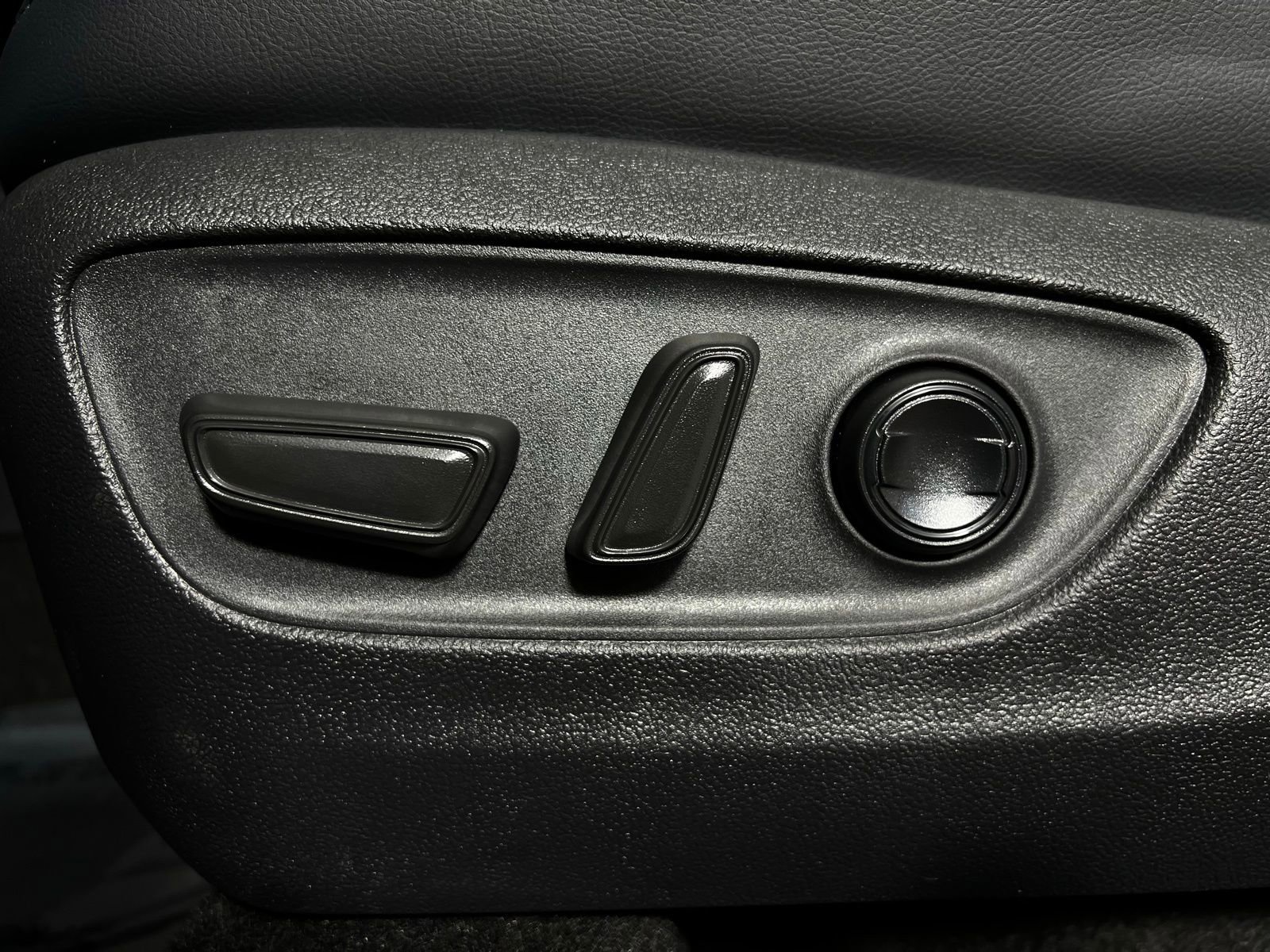 Certified 2026 Toyota Highlander Limited image 14