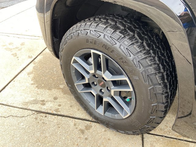 Used 2026 GMC Terrain AT4 image 24