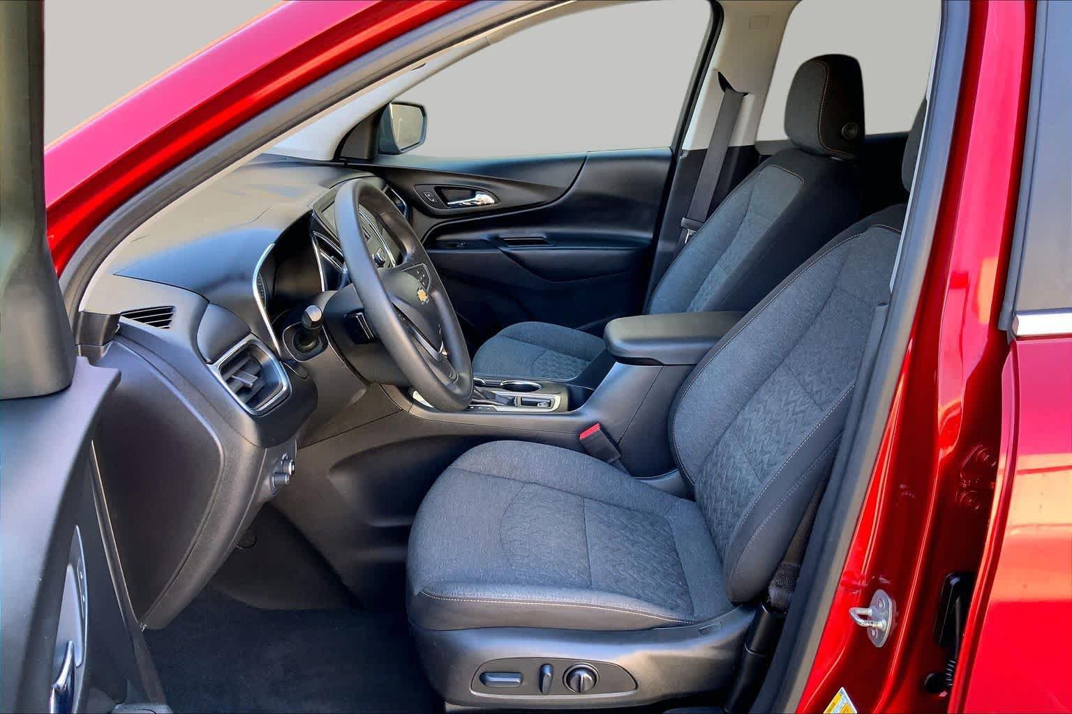 Used 2022 Chevrolet Equinox LT FWD image 8