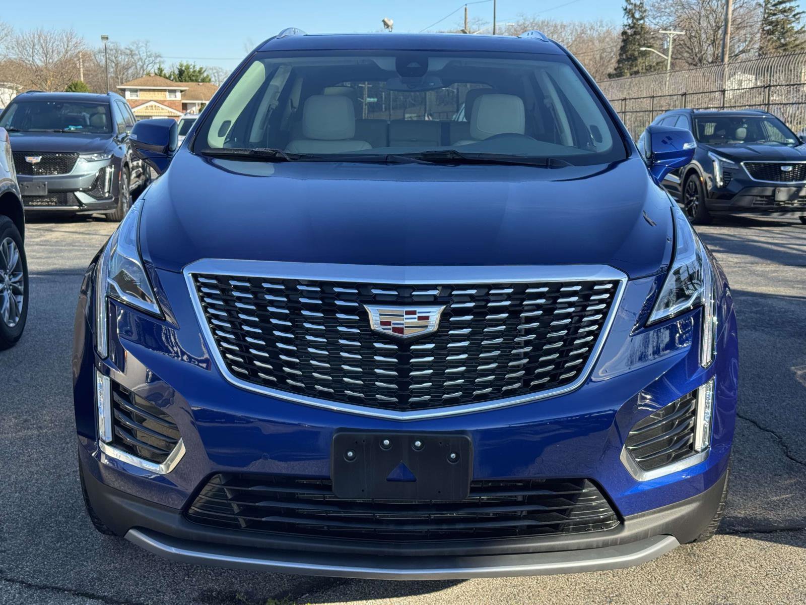 Certified 2023 Cadillac XT5 Premium Luxury image 2