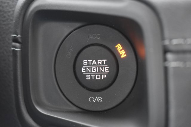 New 2026 Jeep Wrangler Unlimited Rubicon w/ Technology Group image 28