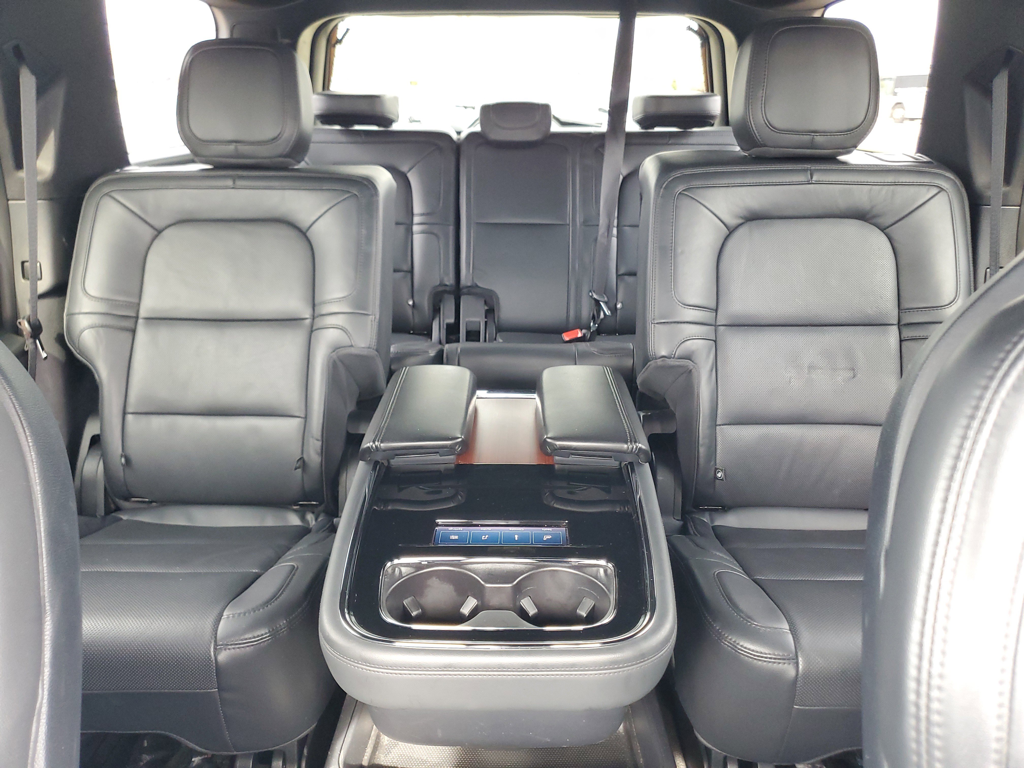 Certified 2022 Lincoln Navigator Reserve AWD/4WD image 19