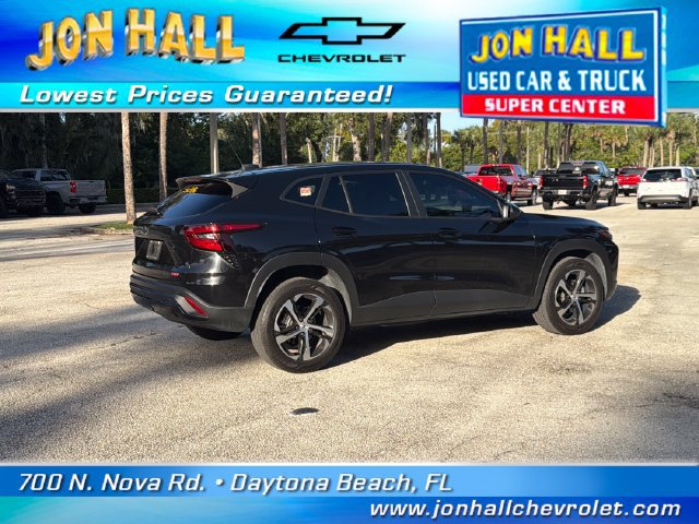 Used 2025 Chevrolet Trax RS w/ Driver Confidence Package FWD image 8