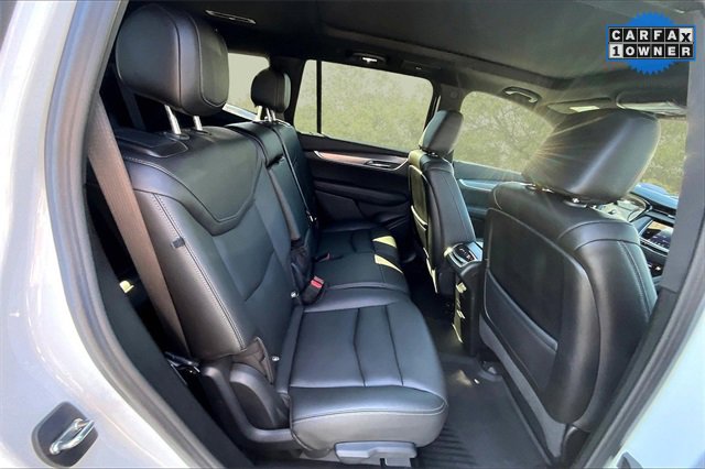 Used 2023 Cadillac XT6 Luxury image 27