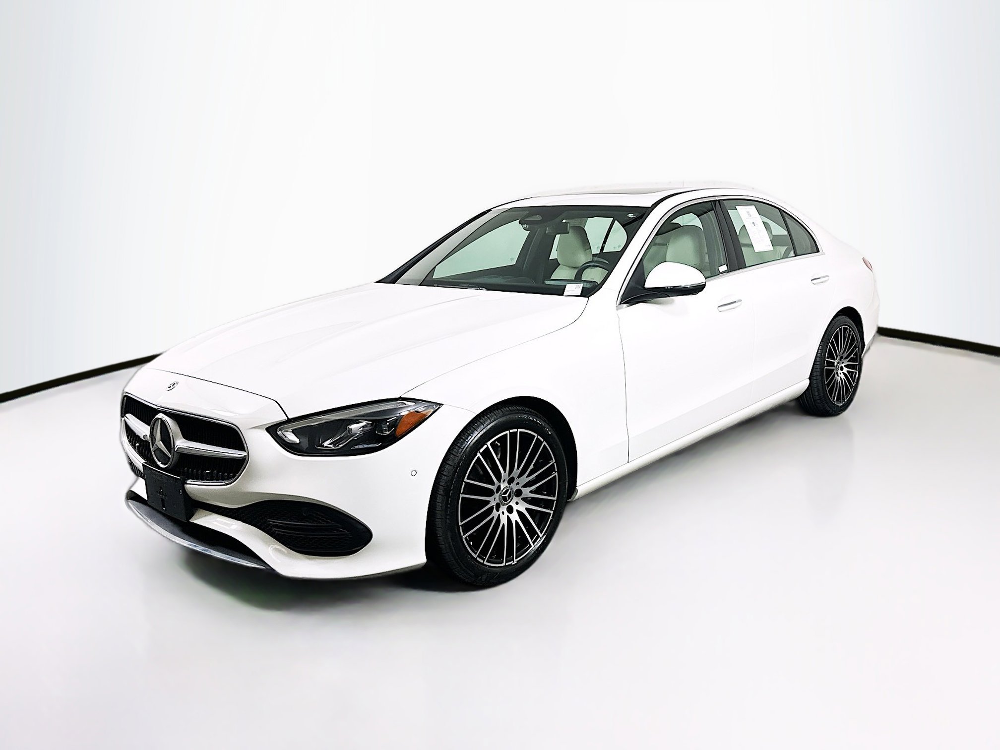 Used 2024 Mercedes-Benz C 300 4MATIC Sedan image 3