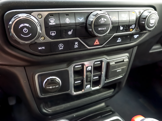 Used 2023 Jeep Wrangler Unlimited Sport AWD/4WD image 19