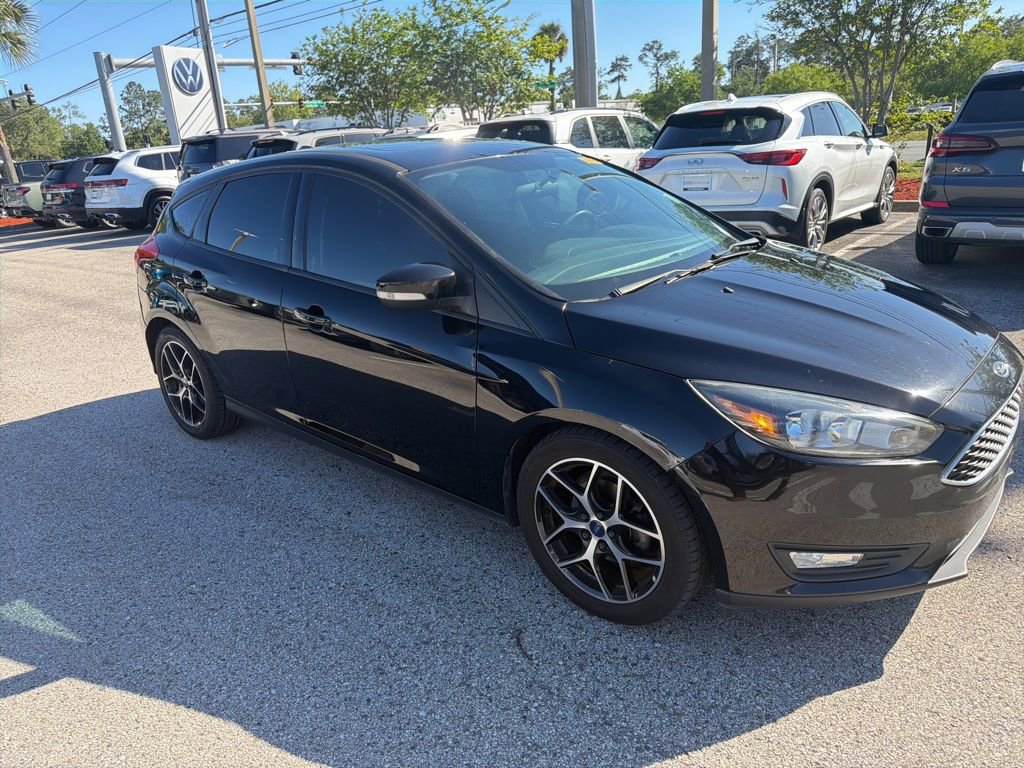 Used 2017 Ford Focus SEL w/ Cold Weather Package image 18