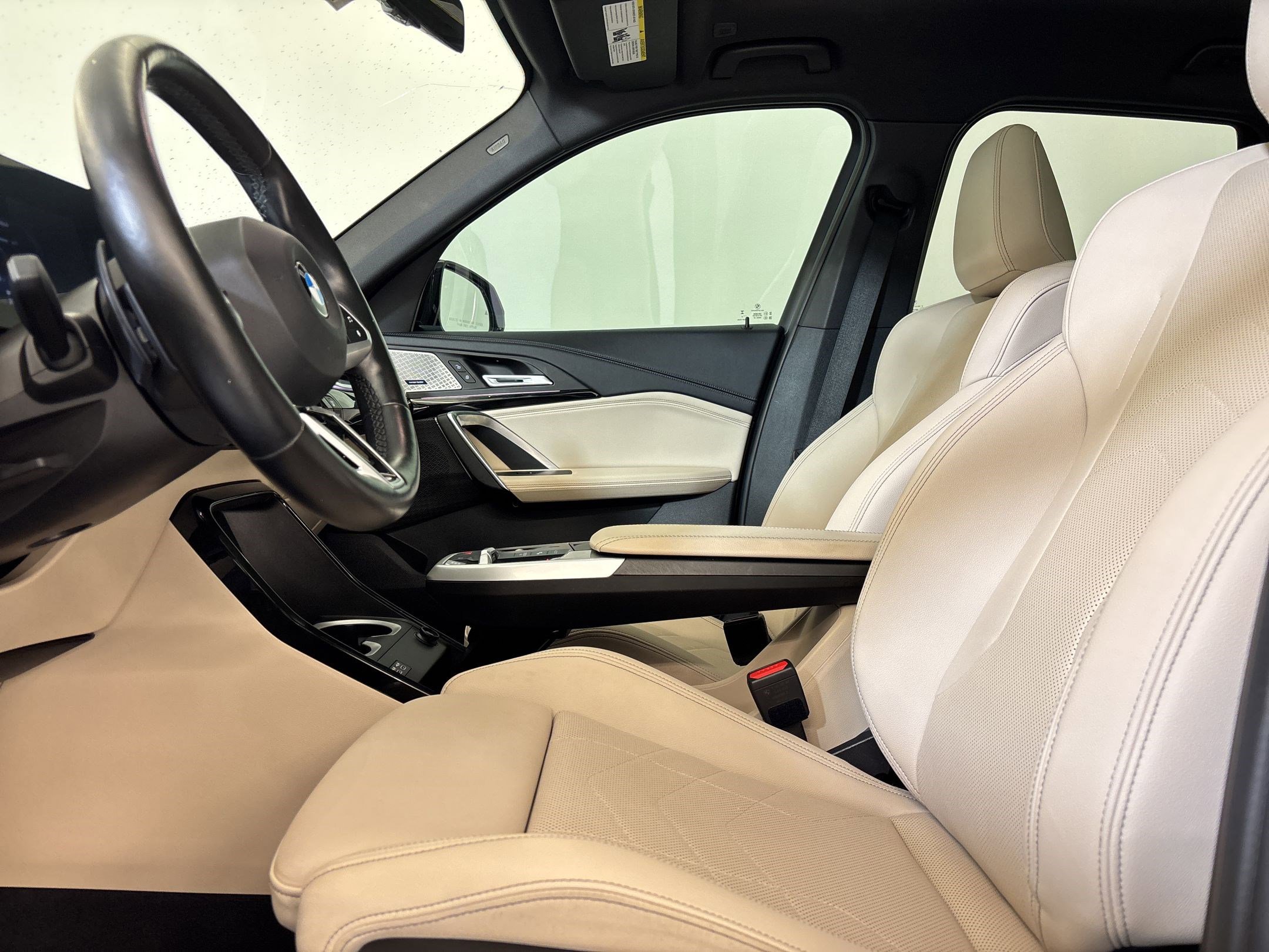 Certified 2023 BMW X1 xDrive28i w/ Premium Package image 5