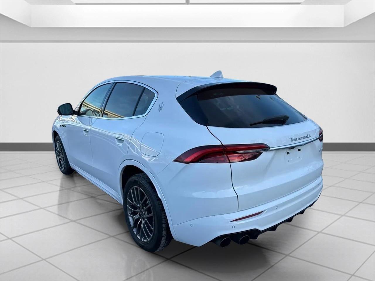 Used 2023 Maserati Grecale GT image 5