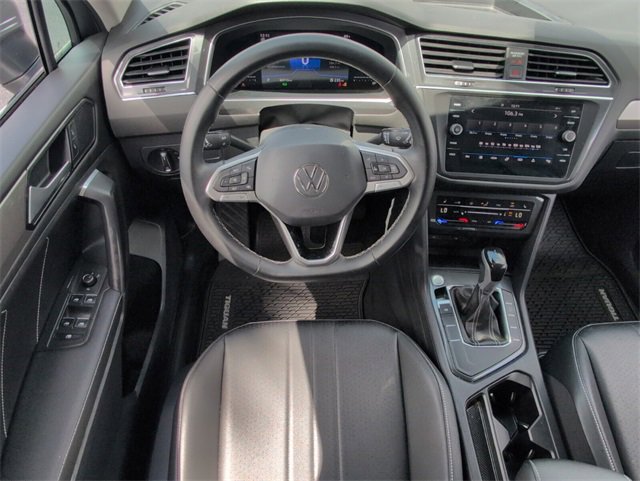 Certified 2023 Volkswagen Tiguan SE image 8