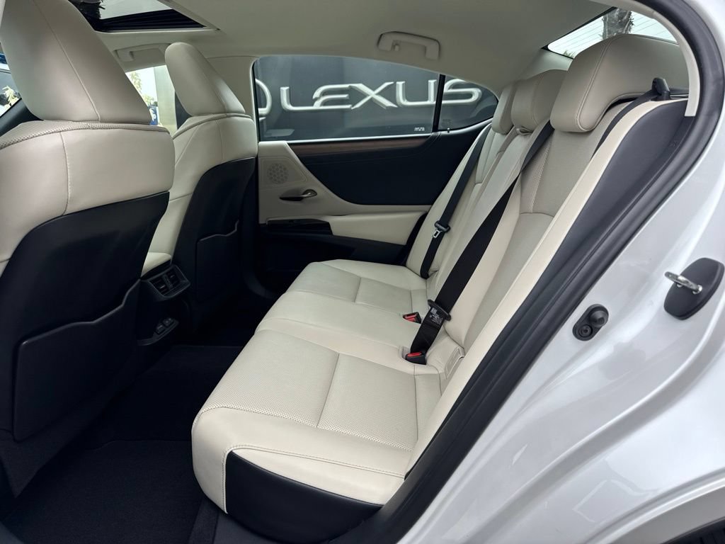 Certified 2023 Lexus ES 250 w/ Premium Package AWD/4WD image 5