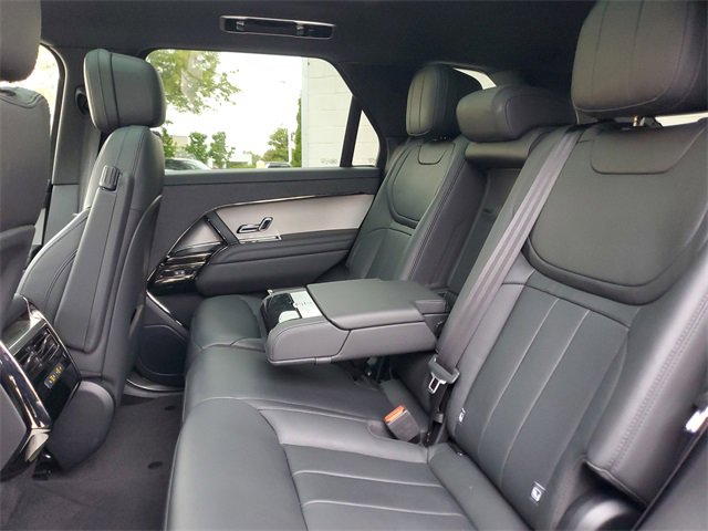 Certified 2025 Land Rover Range Rover Sport SE image 13