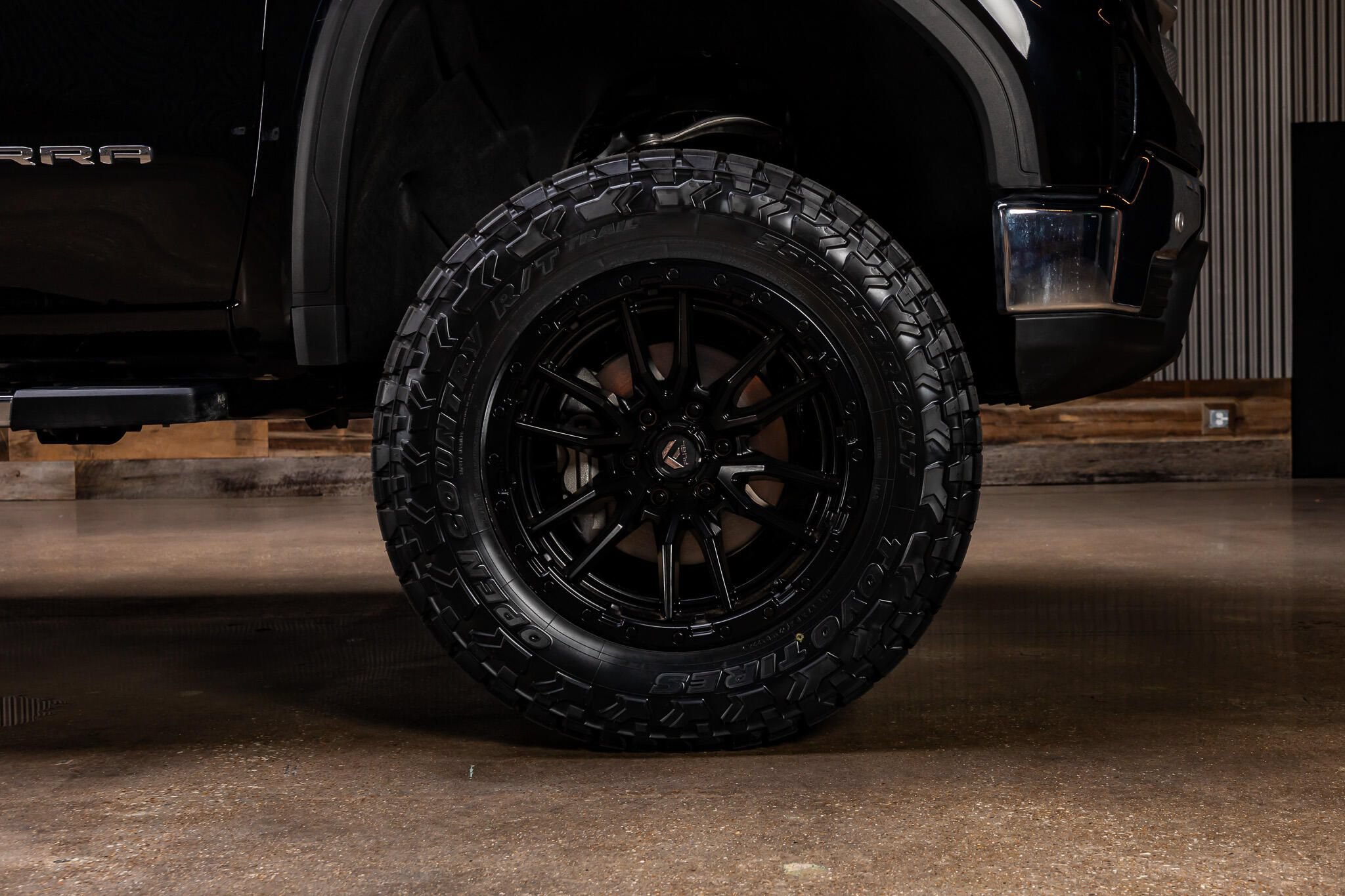 Used 2024 GMC Sierra 1500 SLE RWD image 12
