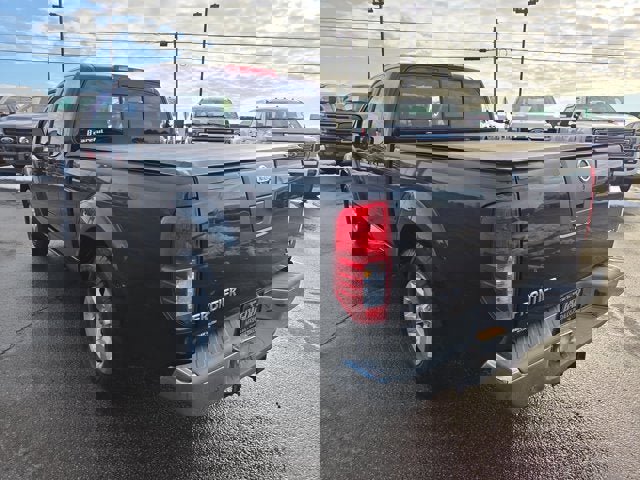 Used 2012 Nissan Frontier SV image 4