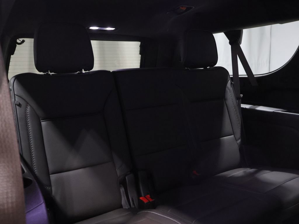 Used 2024 GMC Yukon XL Denali w/ Denali Reserve Package AWD/4WD image 23