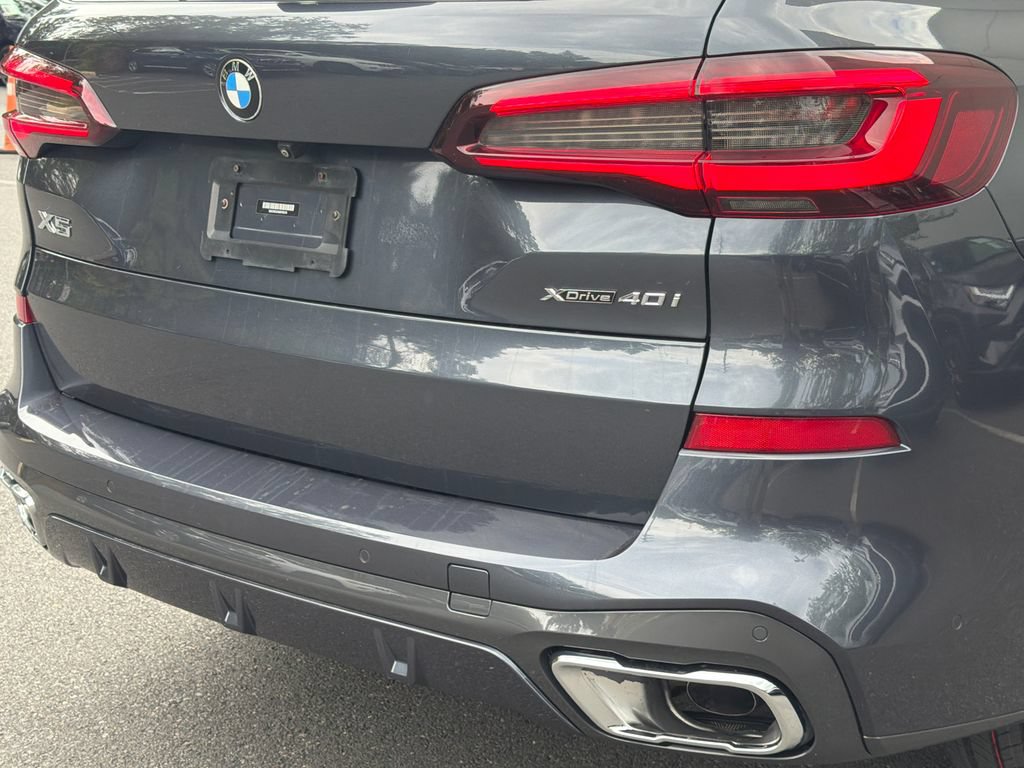 Used 2021 BMW X5 xDrive40i w/ M Sport Package AWD/4WD image 5