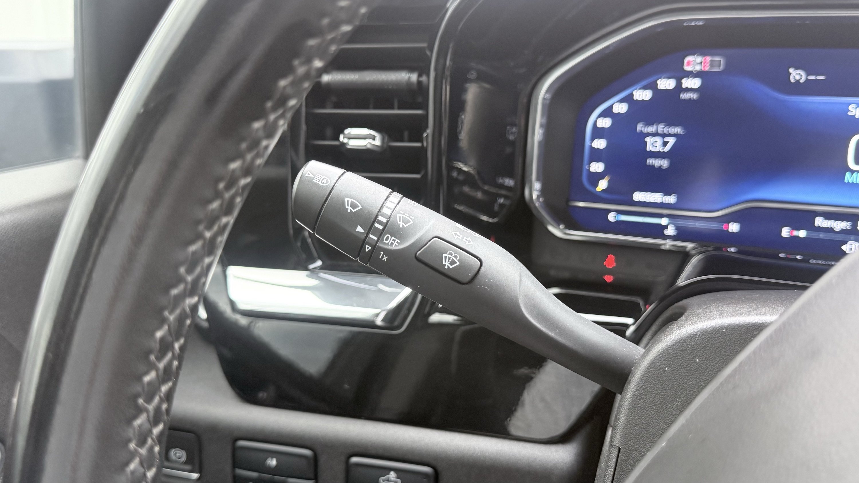 Used 2024 Chevrolet Silverado 2500 LT AWD/4WD image 63