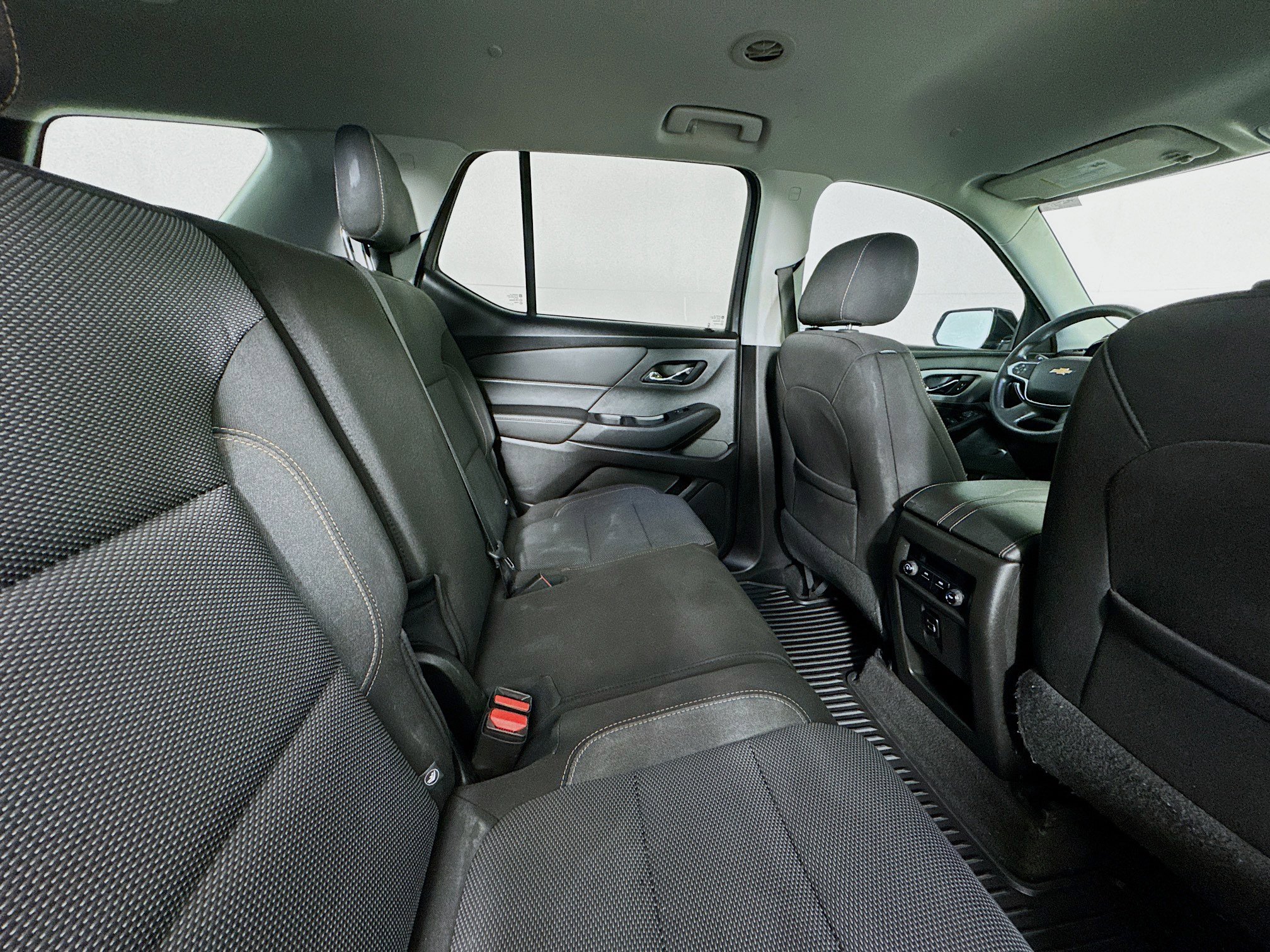 Used 2018 Chevrolet Traverse LS FWD image 26