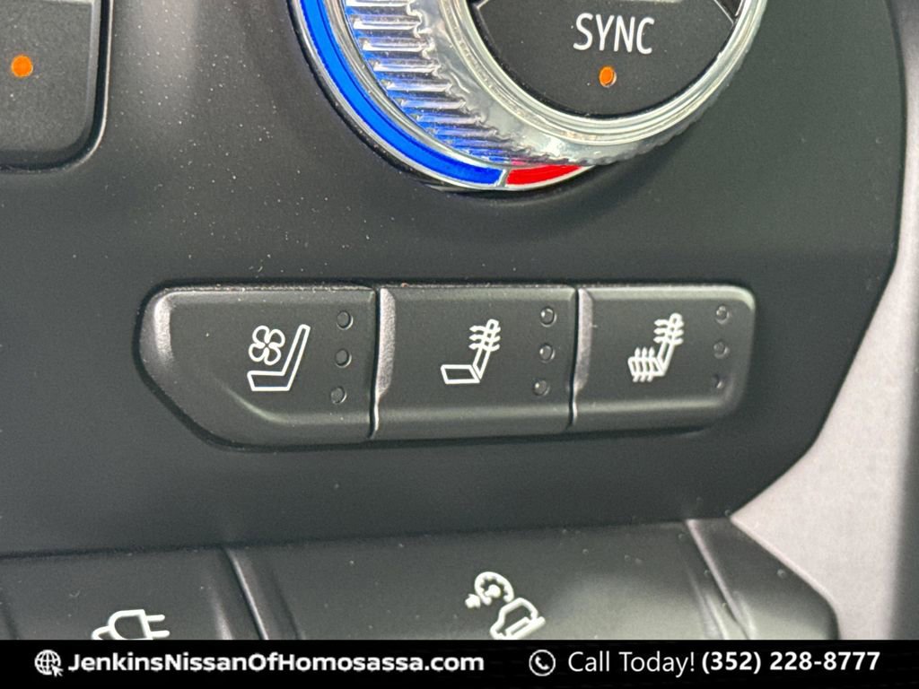 Used 2020 GMC Sierra 1500 SLT w/ SLT Premium Plus Package image 31