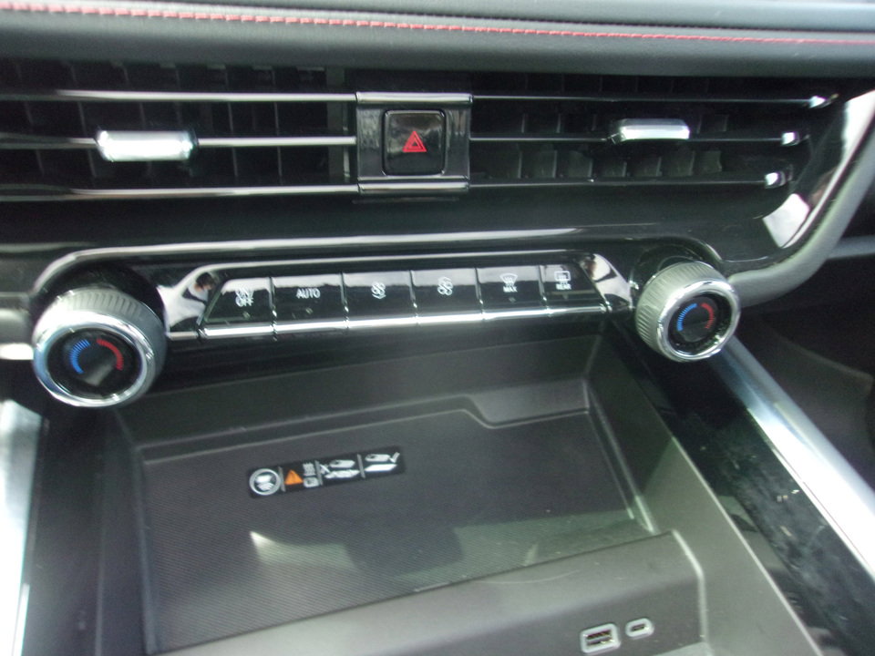 Used 2025 Chevrolet Tahoe RST w/ RST Capability Package image 16