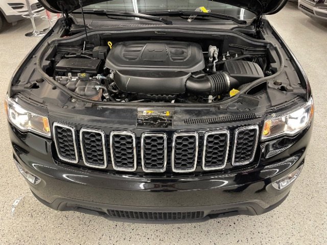 Used 2021 Jeep Grand Cherokee Laredo image 33