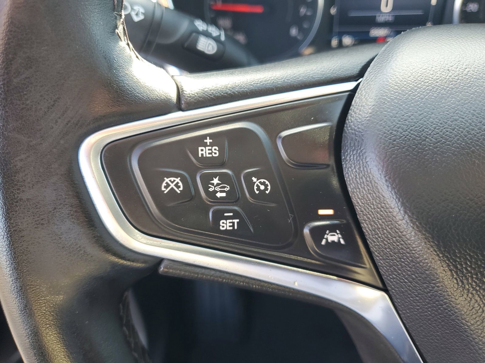 Used 2024 Chevrolet Equinox LT FWD image 22