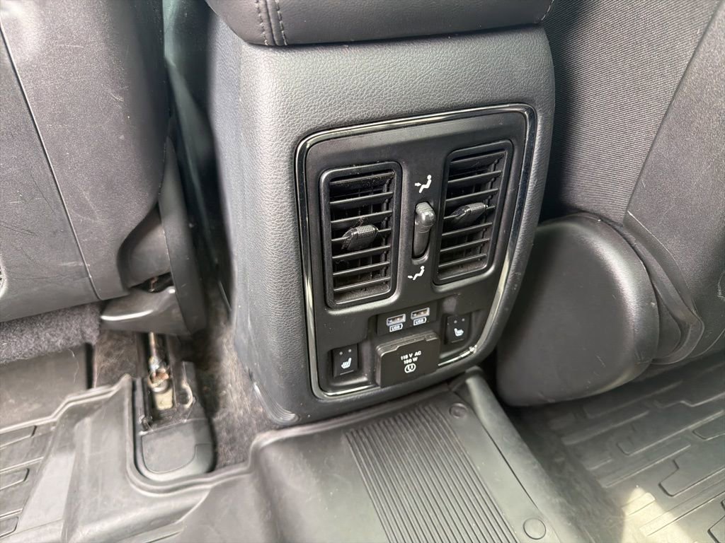 Used 2019 Jeep Grand Cherokee Limited w/ Luxury Group II image 36