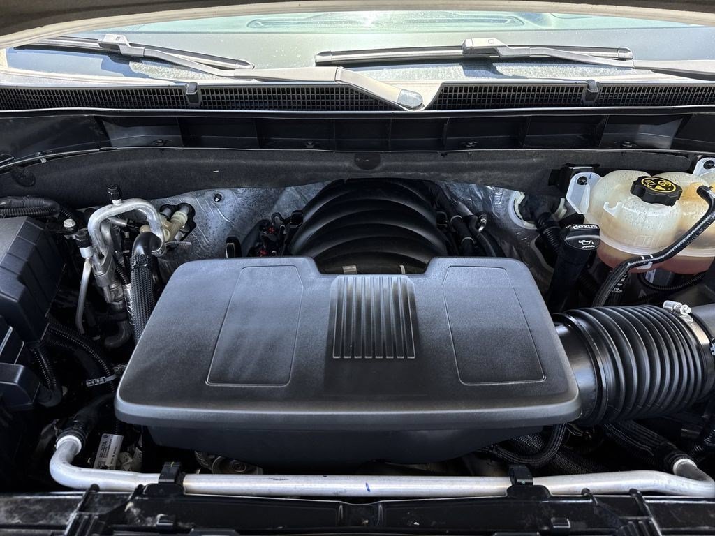 Used 2023 GMC Yukon XL AT4 w/ AT4 Premium Package AWD/4WD image 23
