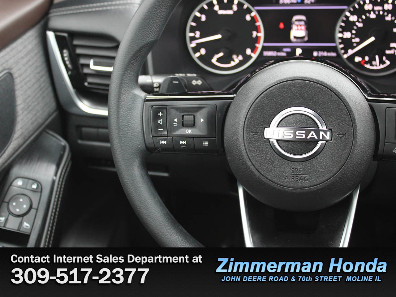 Used 2023 Nissan Rogue SV image 12