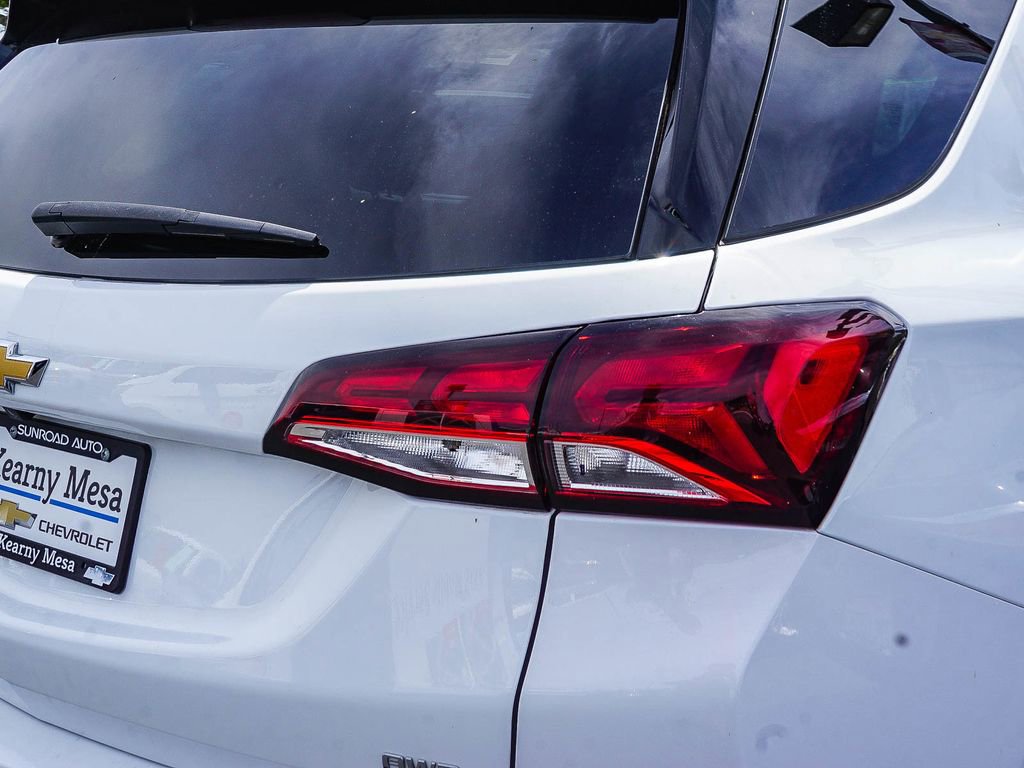 Used 2022 Chevrolet Equinox LS w/ LS Convenience Package image 8