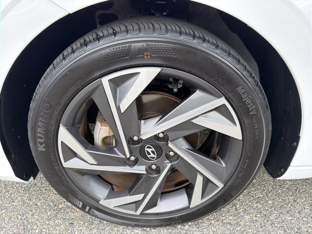 Certified 2024 Hyundai Elantra SEL w/ Convenience Package image 35