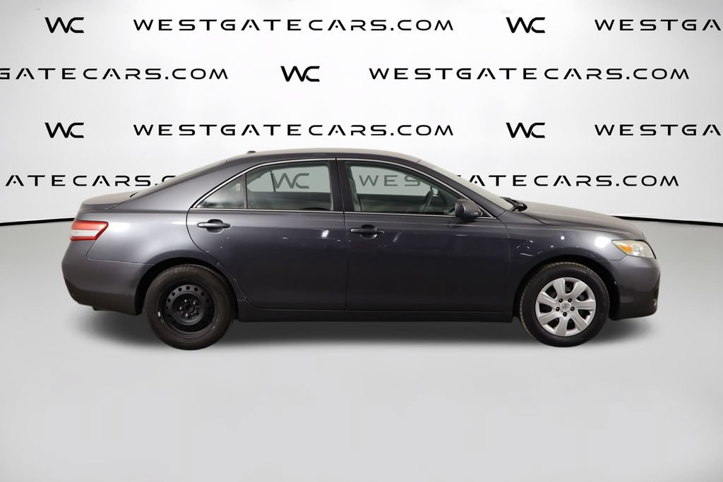 Used 2011 Toyota Camry LE FWD image 38