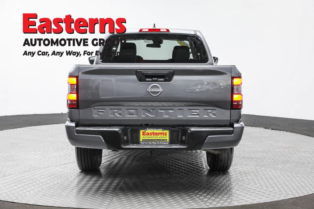Used 2022 Nissan Frontier S RWD image 6