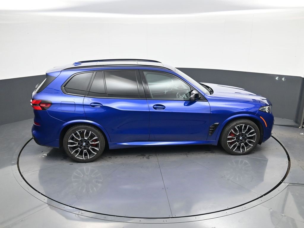 Used 2024 BMW X5 M60i image 32