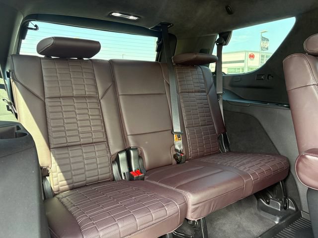 Certified 2023 Cadillac Escalade Sport Platinum w/ LPO, ONYX Package AWD/4WD image 16