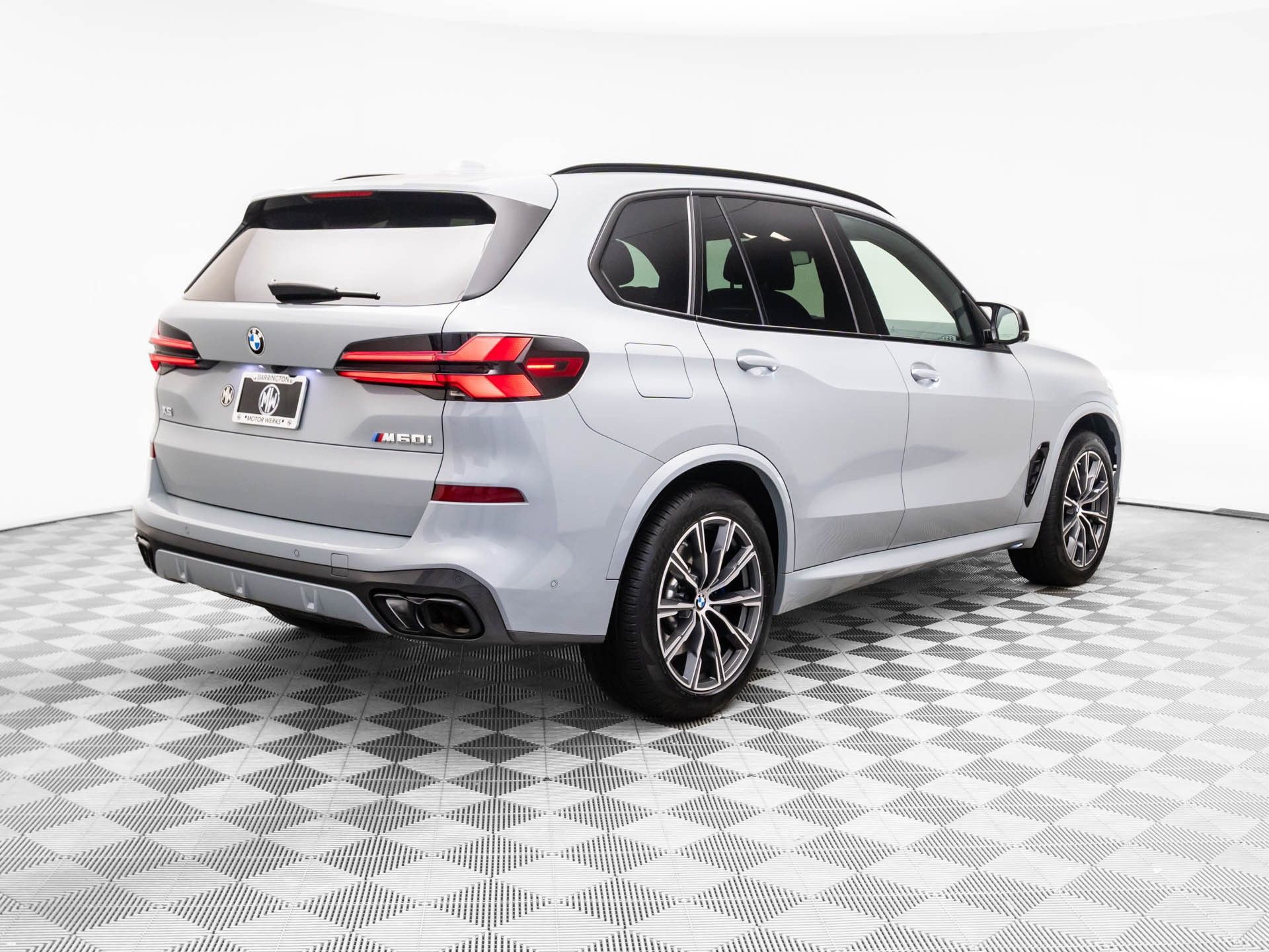 Certified 2024 BMW X5 M60i w/ Parking Assistance Package image 5