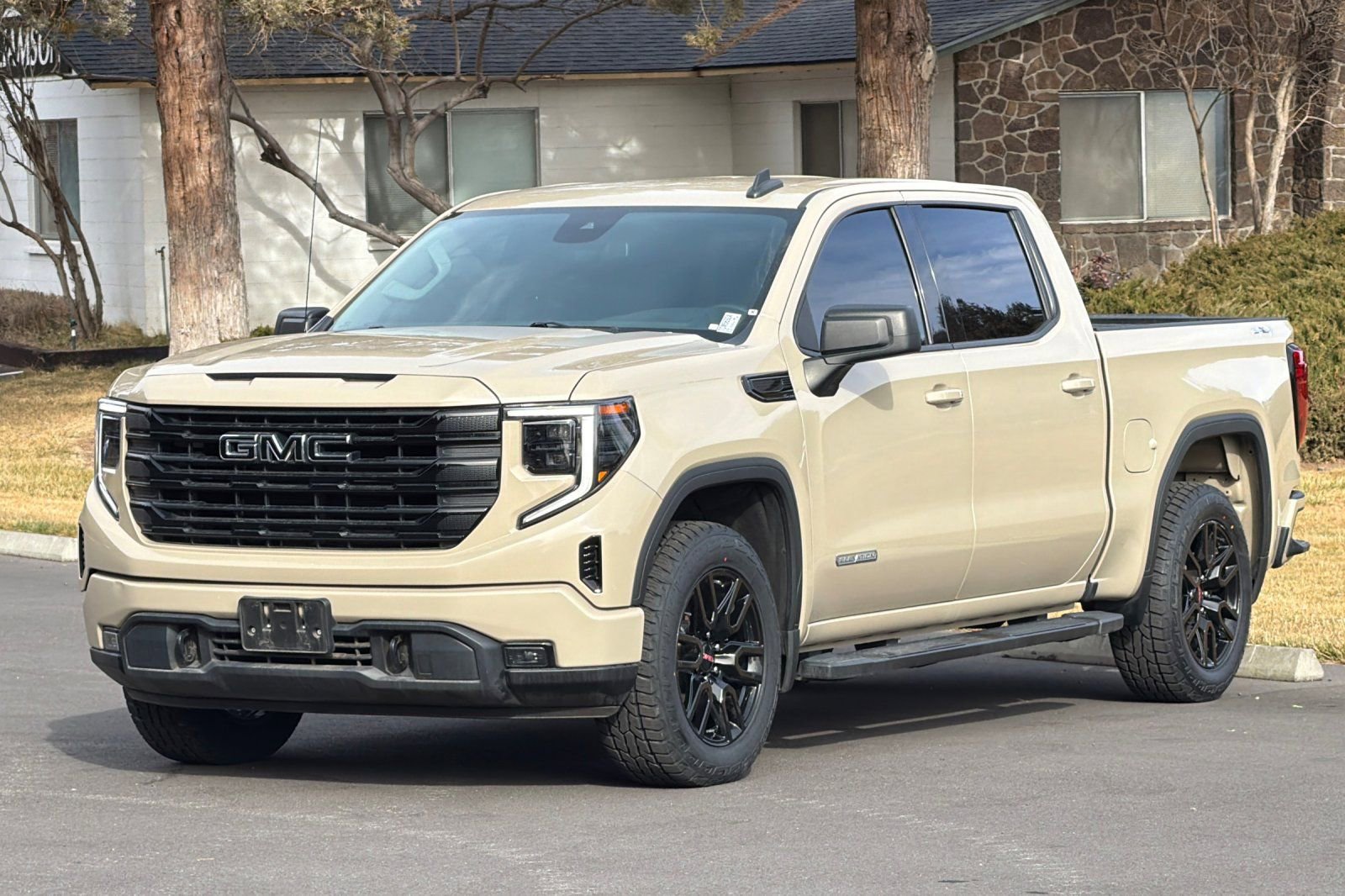 Used 2023 GMC Sierra 1500 Elevation w/ LPO, Elevation Black Package image 8