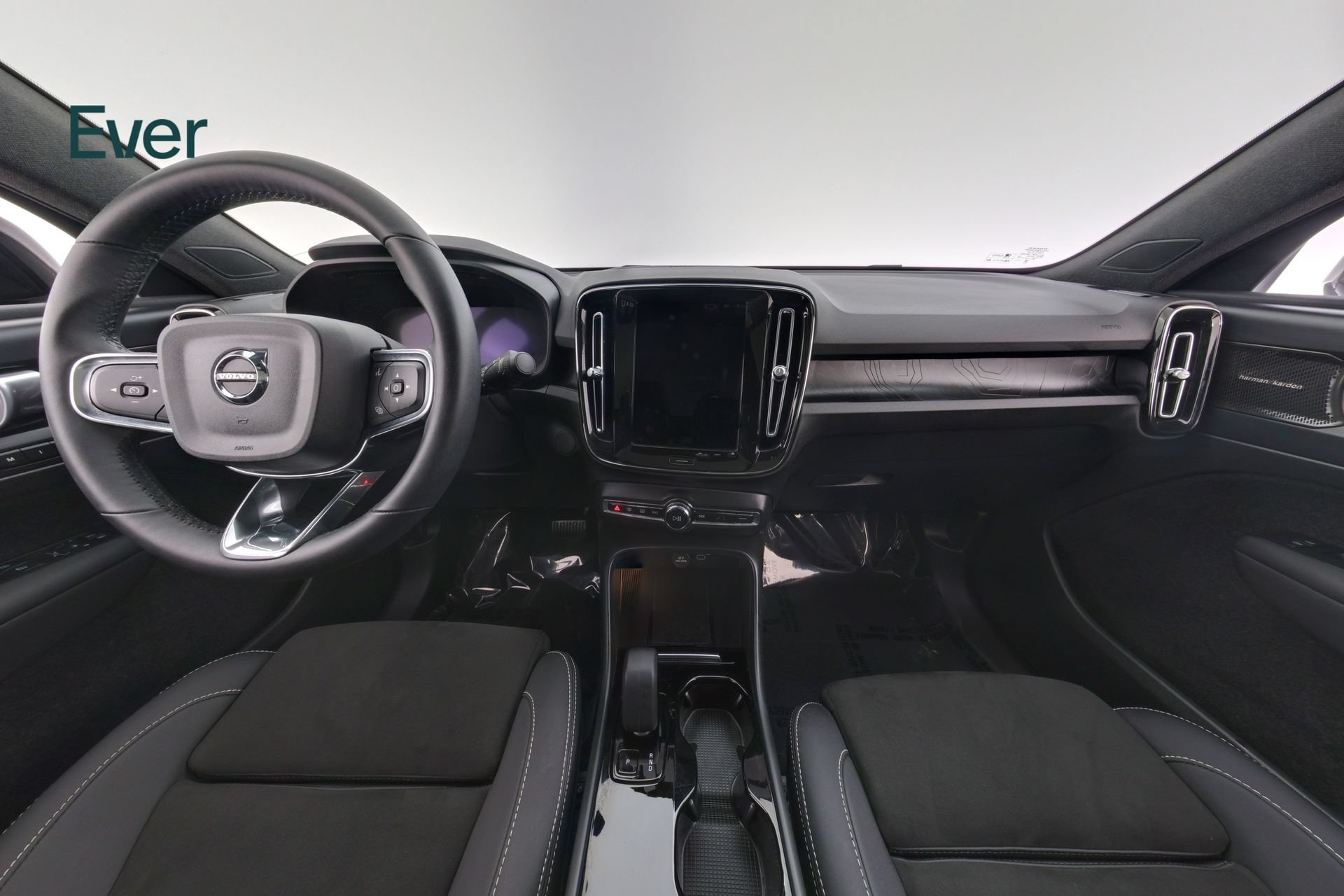 Used 2023 Volvo C40 P8 Recharge Ultimate AWD/4WD image 25