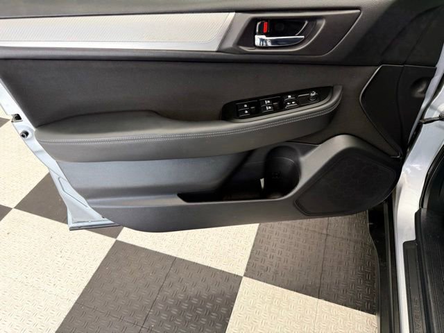 Used 2019 Subaru Outback 2.5i Premium AWD/4WD image 14