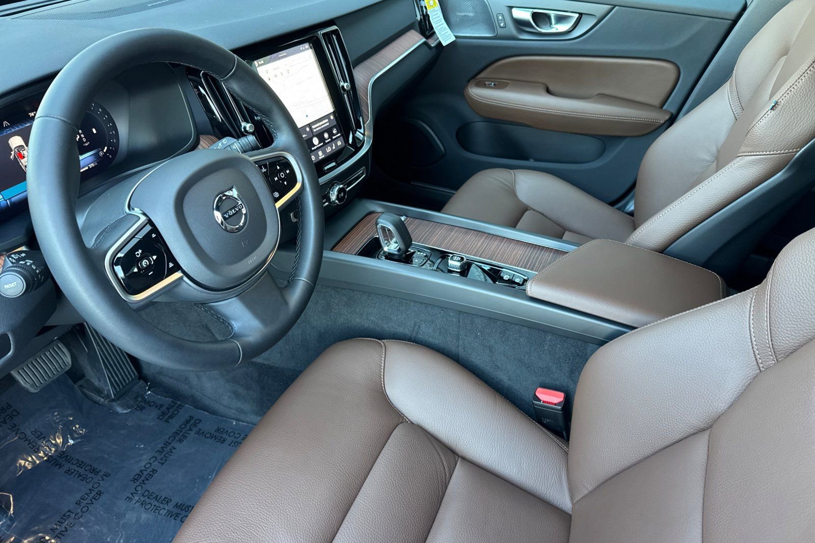 Certified 2026 Volvo V60 B5 Cross Country Plus w/ Climate Package image 9