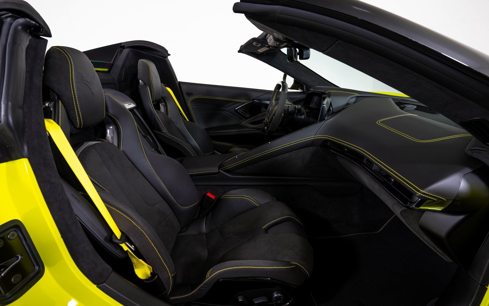 Used 2023 Chevrolet Corvette Z06 w/ Z07 Performance Package image 19