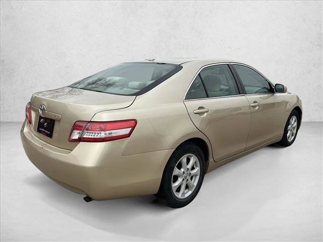 Used 2010 Toyota Camry LE image 6