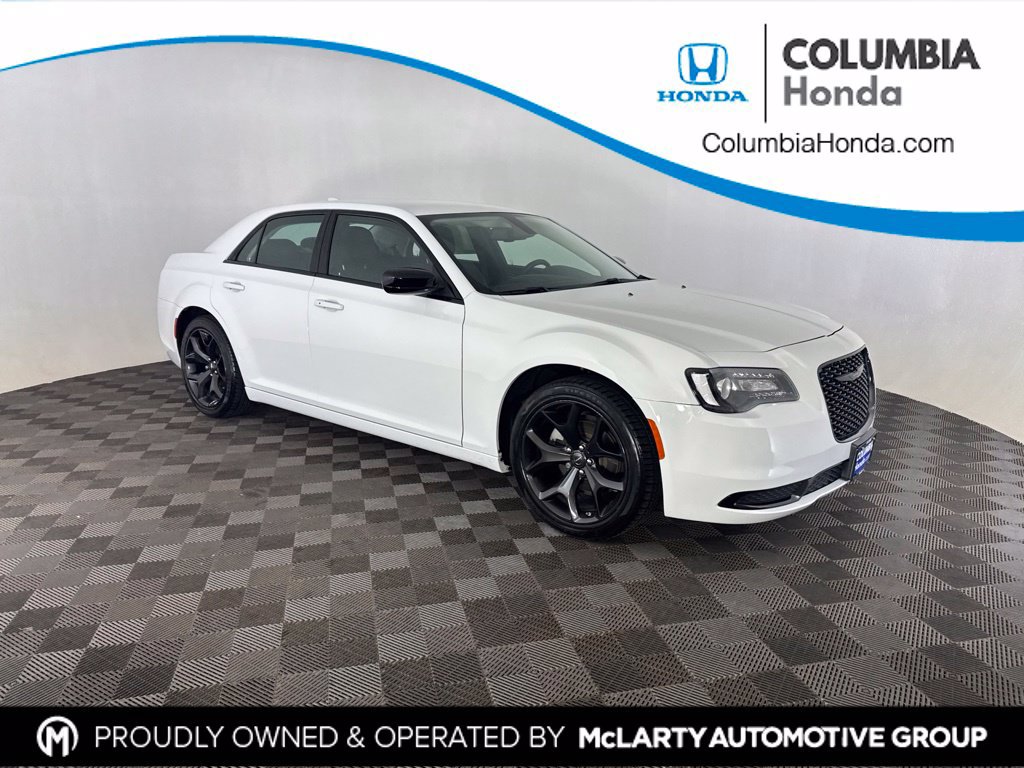 Used 2022 Chrysler 300 Touring w/ Sport Appearance Package RWD 360° Tour