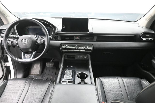 Used 2023 Honda Pilot Elite image 14
