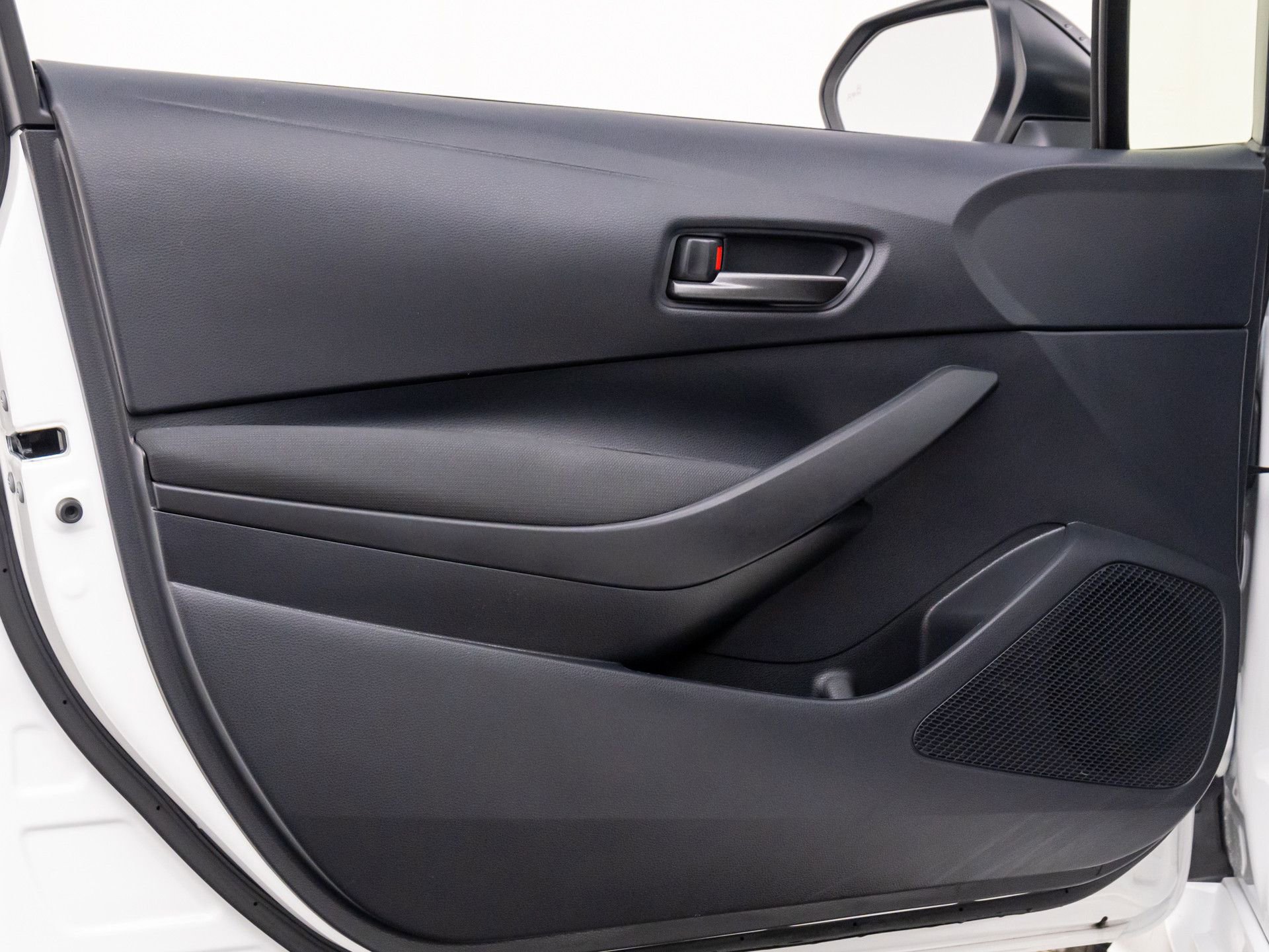 Used 2025 Toyota Corolla Premium w/ Styling Package (TMS) image 15