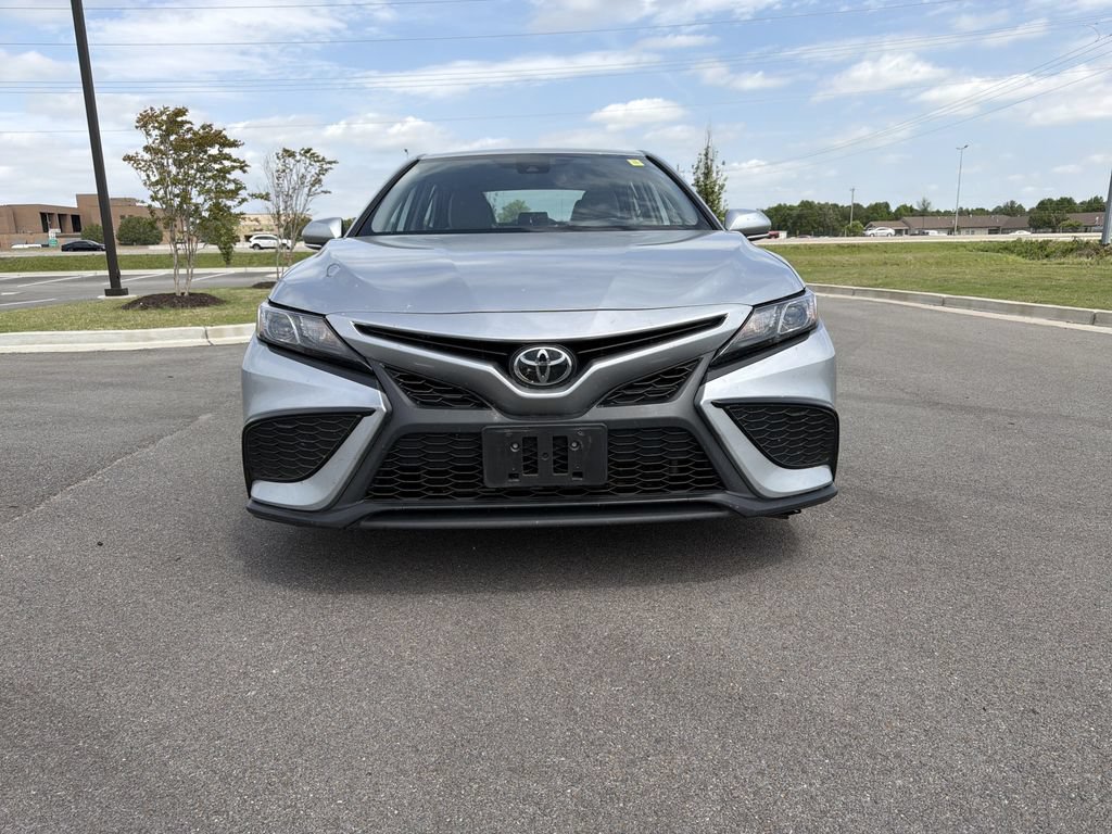 Used 2023 Toyota Camry SE FWD image 7