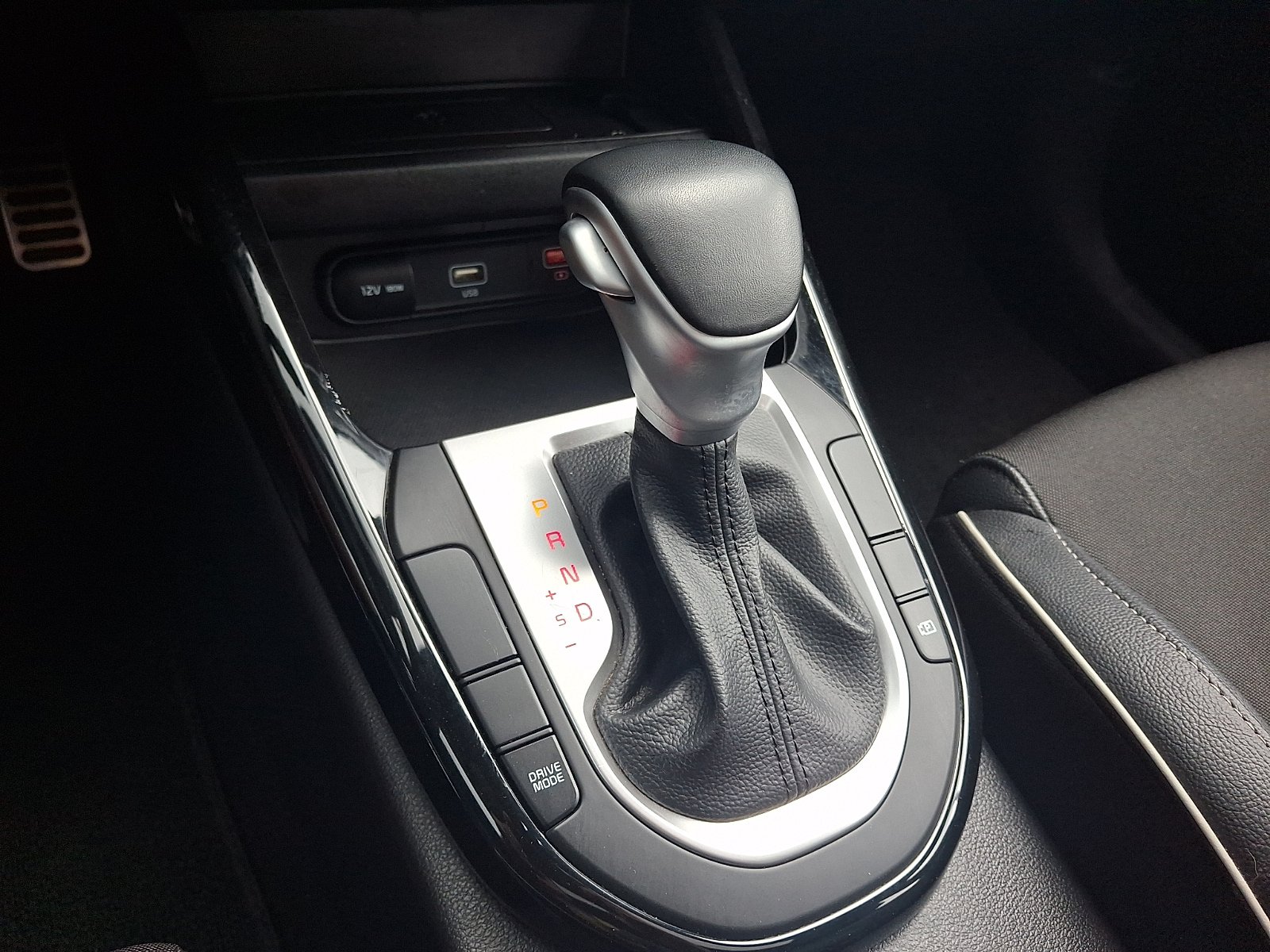 Used 2024 Kia Forte GT-Line w/ GT-Line Premium Package FWD image 15