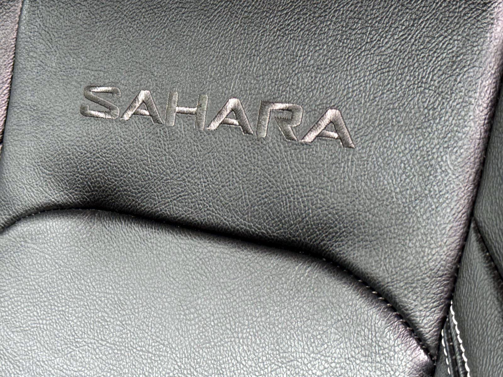 Used 2023 Jeep Wrangler Unlimited Sahara w/ Cold Weather Group image 12