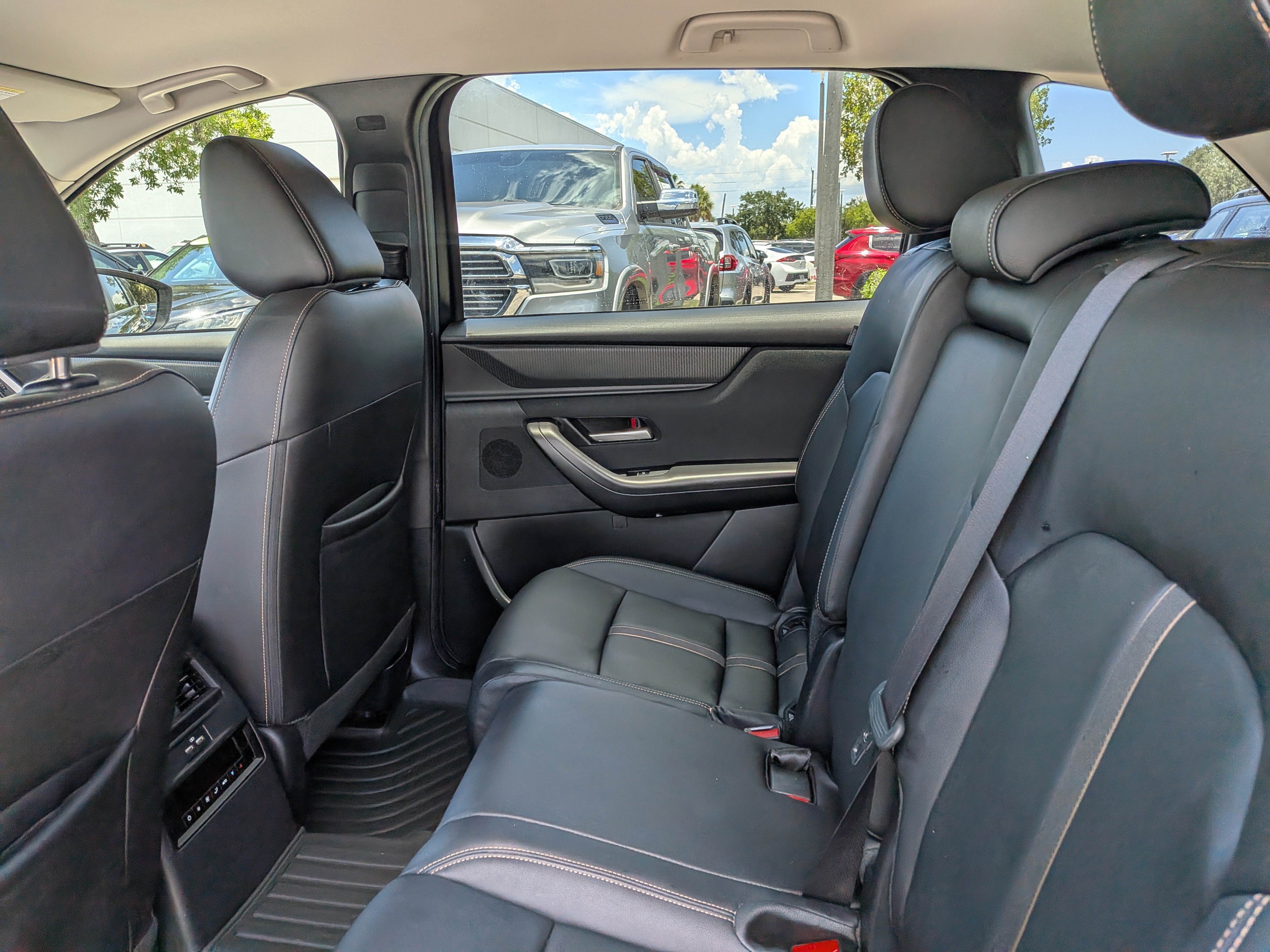 Used 2024 MAZDA CX-90 3.3 Turbo w/ Select Package AWD/4WD image 15