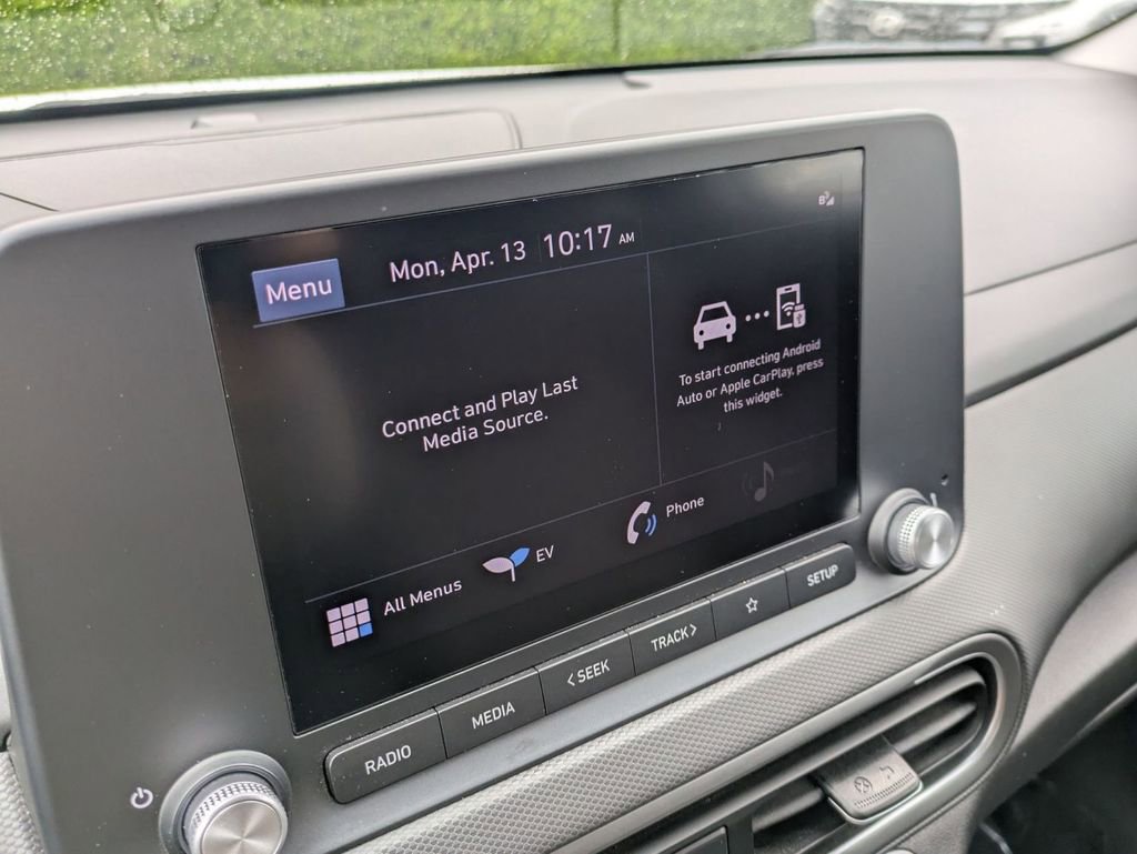Certified 2023 Hyundai Kona SE image 21